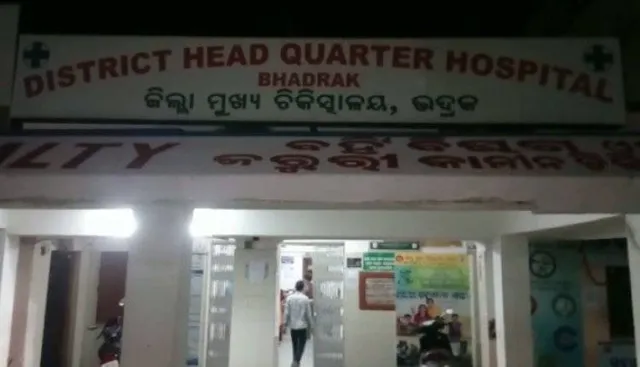 ନାବାଳକଙ୍କ ମୃତ୍ୟୁ ପରେ ଭଦ୍ରକ ମେଡିକାଲରେ ଉତ୍ତେଜନା, ଡାକ୍ତରଙ୍କୁ ମାଡ଼