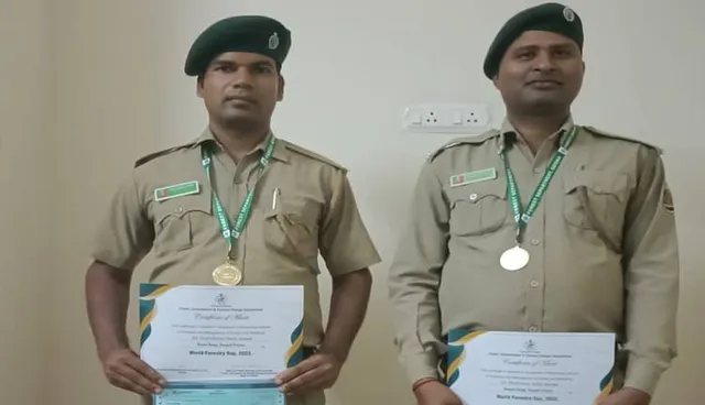 ରାଜ୍ୟସ୍ତରରେ ଜିଲ୍ଲାର ୨ ଫରେଷ୍ଟ ଗାର୍ଡ ପୁରସ୍କୃତ