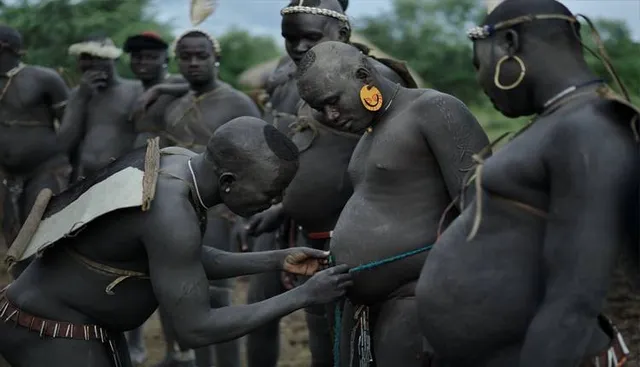 ପୃଥୁଳକାୟ ପ୍ରତିଯୋଗିତା ପରମ୍ପରା