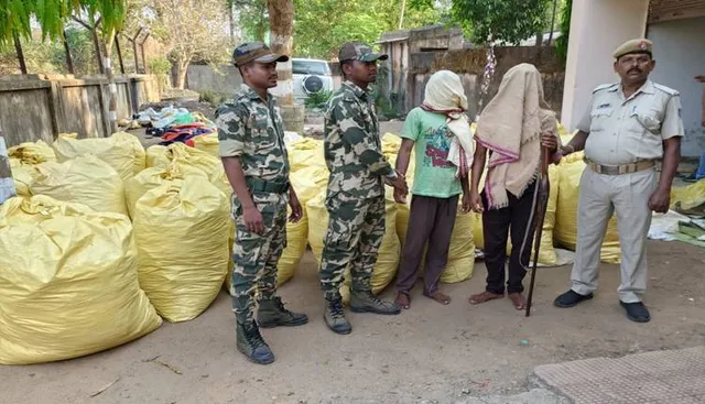 ୧୫.୫ କ୍ବିଣ୍ଟାଲ ଗଞ୍ଜେଇ ଜବତ: ଦେଶୀ ବନ୍ଧୁକ ଓ ମୋବାଇଲ ସହ ଧରାପଡ଼ିଲେ ୨ ଯୁବକ