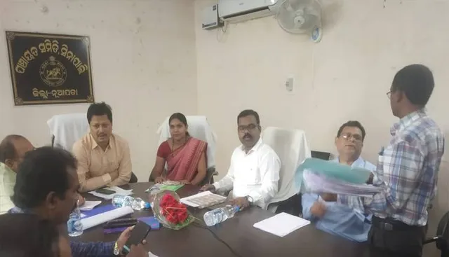 ପଶ୍ଚିମ ଓଡ଼ିଶା ବିକାଶ ପରିଷଦ ମୁଖ୍ୟ ନିର୍ବାହୀ ଅଧିକାରୀଙ୍କ ସିନାପାଲି ଗସ୍ତ