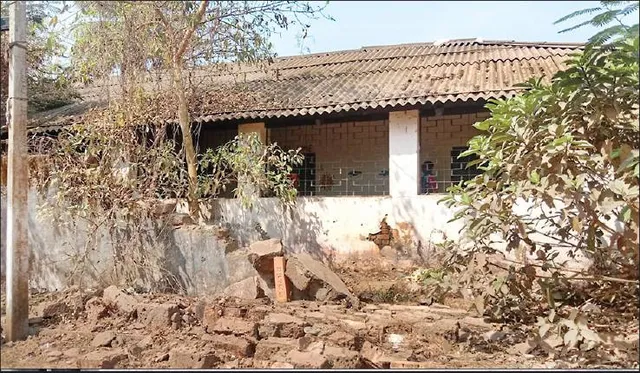 ଏକ ଅବହେଳିତ ବିଦ୍ୟାଳୟର ଚିତ୍ର: ୫ ଶ୍ରେଣୀ, ୨୦୦ ପିଲା, ୨ ଶିକ୍ଷକ