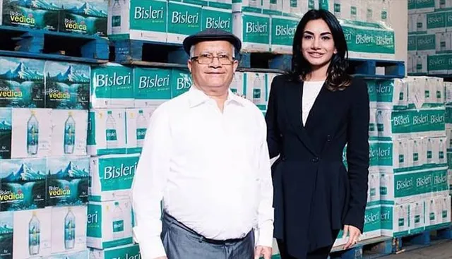 ବିସ୍‌ଲେରିକୁ ନେଇ ବାପ-ଝିଅ ମତଭେଦ