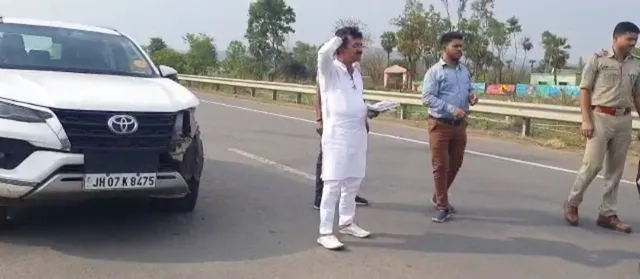 ସାରଦା ପ୍ରସାଦ ନାୟକଙ୍କ କାର୍‌କୁ ଧକ୍କା ଦେଲା କ୍ରେନ୍‌, ଦୁର୍ଘଟଣାରୁ ଅଳ୍ପକେ ବର୍ତ୍ତିଲେ ବିଧାୟକ