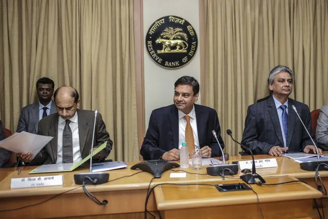 ୫ ବଡ଼ କଂପାନିକୁ ଭାଙ୍ଗି ଦିଅ: ରିଜର୍ଭ ବ୍ୟାଙ୍କ ପୂର୍ବତନ ଡେପୁଟି ଗଭର୍ଣ୍ଣରଙ୍କ ପ୍ରସ୍ତାବ