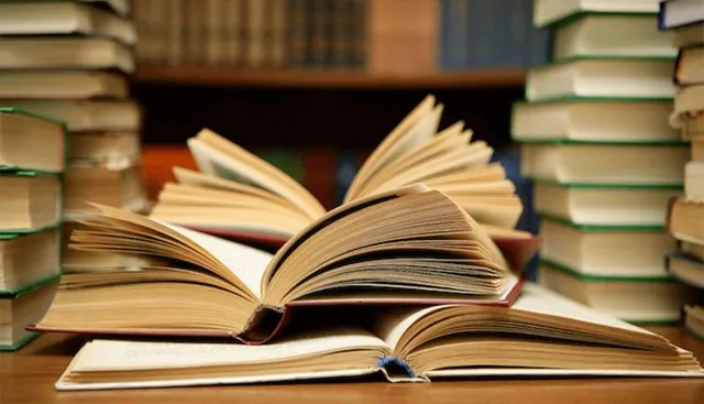 କୂଟନୀତି ଓ ସାହିତ୍ୟ