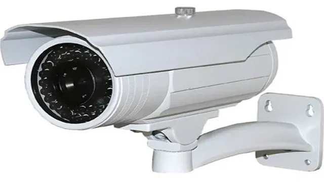 ସିସିଟିଭିରୁ କଟିବ ଇ-ଚାଲାଣ: ଆଉ ଖସିପାରିବେ‌ନି ବିନା ହେଲ୍‌ମେଟ୍‌ ଚାଳକ