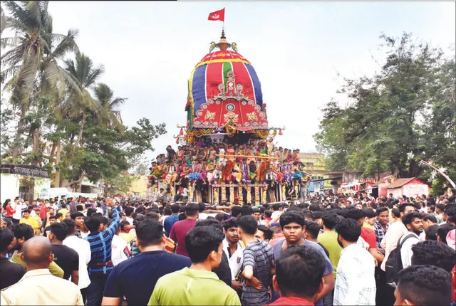 ରାମେଶ୍ବର ମନ୍ଦିରରେ ତିନି ଠାକୁର: ମାଉସୀ ଘରେ ଅପୂର୍ବ ଖୁସି, ଦି’ଥର ଦବିଲା ରୁକୁଣା ରଥ