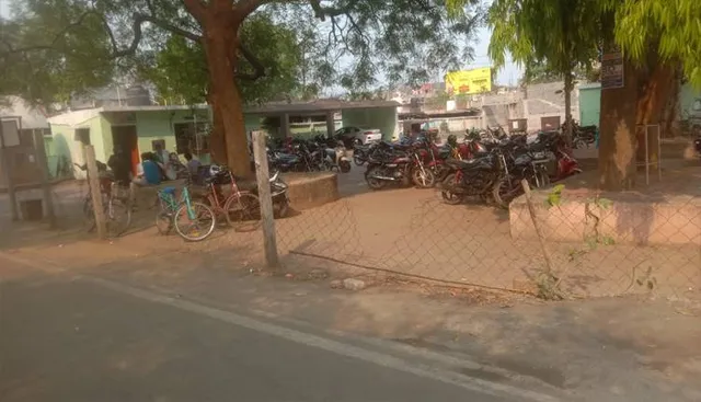 ଆର୍‌ଜିଏଚ୍‌ରେ ବେଆଇନ ଗାଡ଼ି ପାର୍କିଂ, ଆଦାୟ ହେଉଛି ଦୁଇଗୁଣା ଅର୍ଥ!