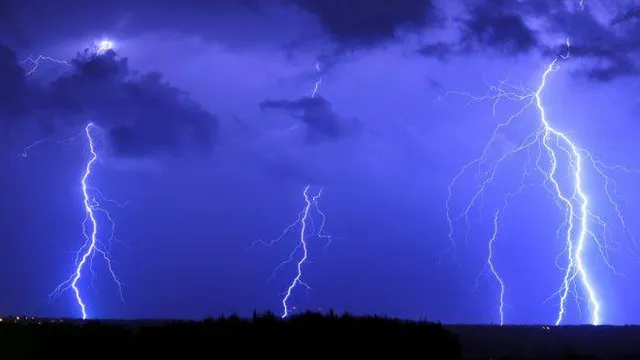 ଆଗକୁ ବିପଦ ! ବଢ଼ିବ ବଜ୍ରପାତ, ଲାଗିବ ଜଙ୍ଗଲରେ ନିଆଁ