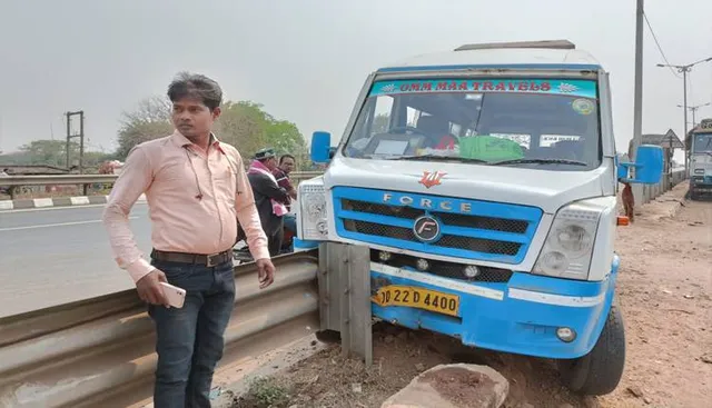 ଭ୍ୟାନ ଦୁର୍ଘଟଣାଗ୍ରସ୍ତ