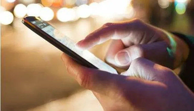 ନୂଆ ସମୟ ନୂଆ କଥା - ପ୍ରତି ୧୫ ମିନିଟ୍‌ରେ ଫୋନ୍‌ ଯାଞ୍ଚ