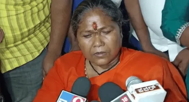 କର୍ଣ୍ଣାଟକର ବିଜୟପୁରରେ କେନ୍ଦ୍ରମନ୍ତ୍ରୀ ନିରଞ୍ଜନ ଜ୍ୟୋତିଙ୍କ କାର ଦୁର୍ଘଟଣାଗ୍ରସ୍ତ, ସାମାନ୍ୟ ଆହତ