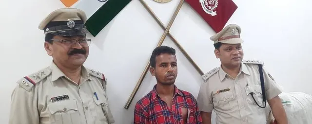 ଚୋର ଗିରଫ, ୧୯ ମୋବାଇଲ ଜବତ