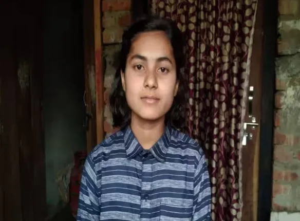 ଚିନି କାରଖାନା ଶ୍ରମିକଙ୍କ ପାଇଁ ମିଠା ଖବର ଆଣିଲେ ତାଙ୍କ ଝିଅ, ଟପ୍ପର ତାଲିକାରେ ପାଇଲେ ସ୍ଥାନ