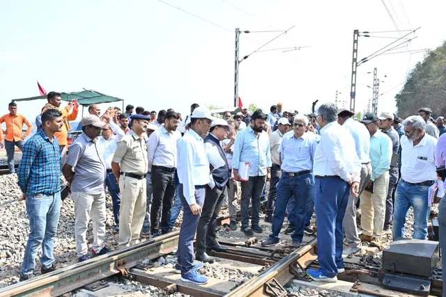 ଛାତଡିପୁଟ-ମାଳିଗୁଡା ଦୋହରୀକରଣ ଲାଇନର ନିରୀକ୍ଷଣ କଲେ ରେଳ ସୁରକ୍ଷା କମିସନର