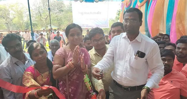 ପାତ୍ରବସାକୁ ରାଜସ୍ୱ ଗ୍ରାମ ମାନ୍ୟତା: ଖୁସିରେ ନାଚିଲେ, ଅତିଥିଙ୍କୁ ବି ଖଟିଆରେ ବୋହି ନଚାଇଲେ