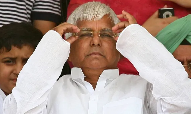 ଲାଲୁଙ୍କ ଅଡ଼ୁଆ ବଢ଼ିଲା: ୪ ହଜାର ଲୋକ ଜମି ଦେଇ ଚାକିରି ପାଇଛନ୍ତି