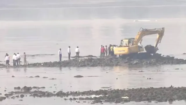 ରାଜ୍‌ ଠାକ୍‌ରେ ଜବରଦଖଲ ଅଭିଯୋଗ କରିବାରୁ ଭଙ୍ଗା ହେଲା ମୁମ୍ବାଇର ମାହିମ୍‌ରେ ଥିବା ଦରଘା