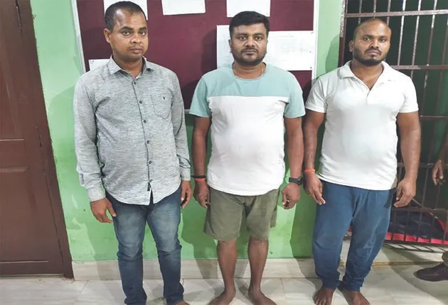 ଟ୍ରଷ୍ଟ କାର୍ଯ୍ୟାଳୟରେ ଦେହବେପାର: ୨ ଦଲାଲଙ୍କ ସମେତ ୩ ଗିରଫ