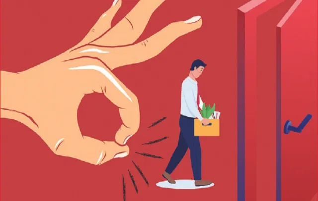 ପ୍ରଯୁକ୍ତି କ୍ଷେତ୍ର କର୍ମଚାରୀଙ୍କ ଉପରେ ଚଡ଼କ: ଦିନକୁ ୨୫୦୦ ଛଟେଇ