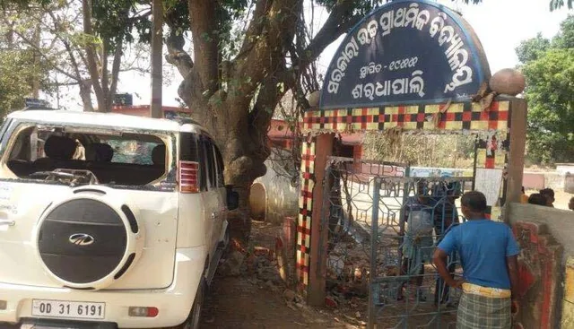 ସ୍କୁଲ୍ ଫାଟକରେ ଜଗିଥିଲା ମୃତ୍ୟୁ, କାର ଧକ୍କାରେ ୩ ଛାତ୍ର ମୃତ