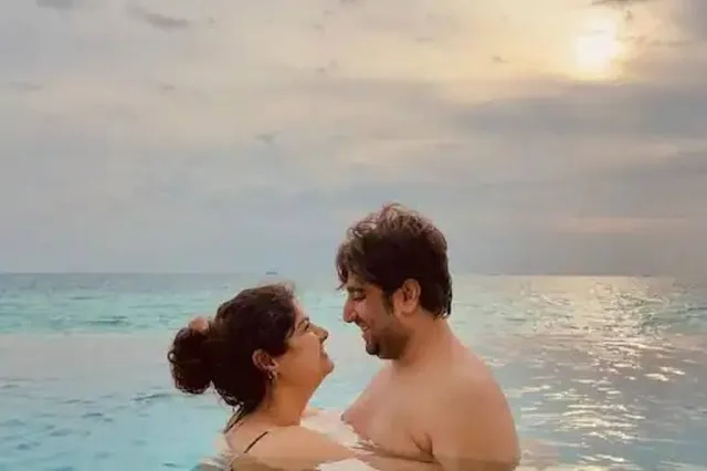 ରୋହନଙ୍କ ସହ ଫଟୋ ସେୟାର କରି ପ୍ରେମ ସମ୍ପର୍କ ଥିବା ସ୍ପଷ୍ଟ କଲେ ଅଂଶୁଲା