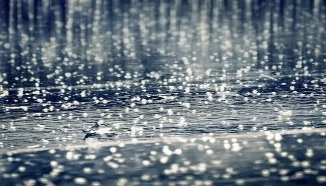 ଘଣ୍ଟାଏ ଛେଚିଲା, କୁଆ ପଥର ପଡ଼ିଲା