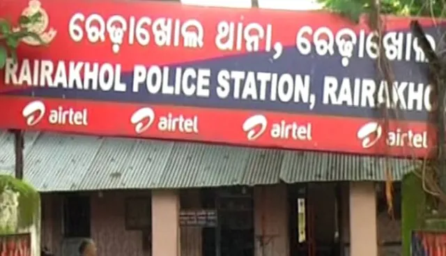 ସିଆର୍‌ପିଏଫ୍ ଯବାନଙ୍କ ବାଇକ୍ ଡିକିରୁ ଲୁଟ୍‌