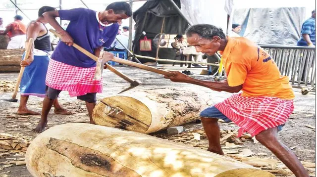 ରଥଖଳାରେ ତୁମ୍ବବିନ୍ଧ ଅନୁକୂଳ