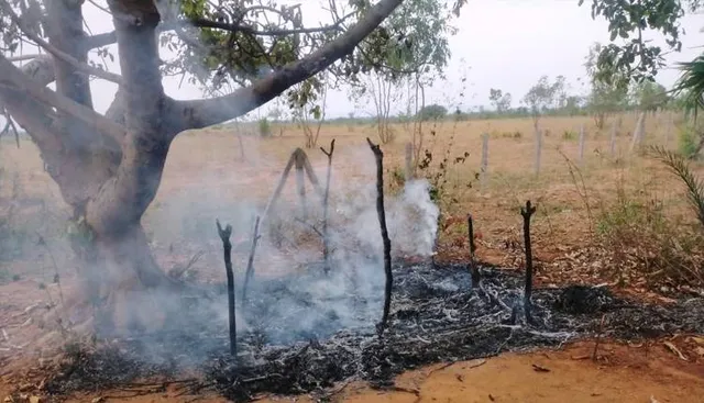 ଜଳଛତ୍ର ପୋଡ଼ିଦେଲା ଦୁର୍ବୃତ୍ତ