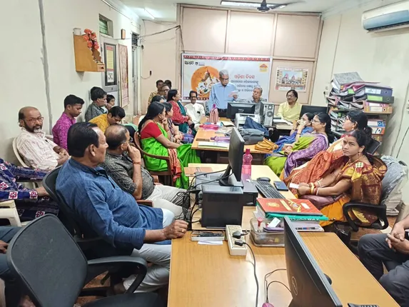 ଅନୁଗୁଳ ସଂସ୍କରଣ କାର୍ଯ୍ୟାଳୟରେ ଓଡିଶା ଦିବସ ପାଳନ।