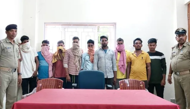 ନକଲି ସାର କାରଖାନାରେ ଚଢ଼ଉ, ୯ ଗିରଫ