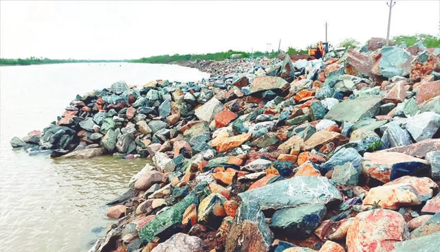 ବିପଦରେ ସାଳନ୍ଦୀ ନଦୀବନ୍ଧ