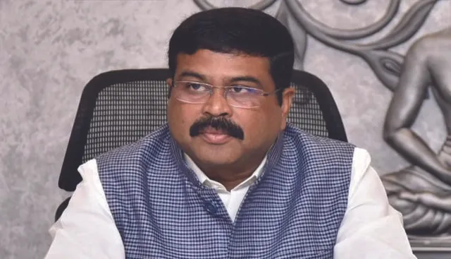 ଗଣତନ୍ତ୍ରରେ ପ୍ରଶ୍ନ କରିବାକୁ ଓଡ଼ିଶାବାସୀ ଆମକୁ ଦାୟିତ୍ୱ ଦେଇଛନ୍ତି: ଧର୍ମେନ୍ଦ୍ର