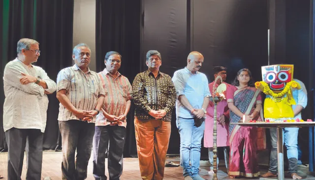 ‘ମାତୃଭାଷା ପ୍ରୀତି ଦୃଷ୍ଟିରୁ ଓଡ଼ିଆ ବେଶ୍ ଧନୀ’