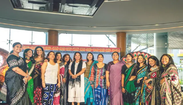 ଏସ୍‌ପ୍ଲାନେଡ୍‌ରେ ଉତ୍କଳ ଦିବସ: ଫ୍ୟାସନ୍‌ ସୋ’ରେ ହସ୍ତତନ୍ତ