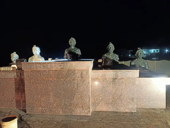 ପଞ୍ଚପାଇକ ସ୍ମାରକୀ ସ୍ଥାନାନ୍ତର