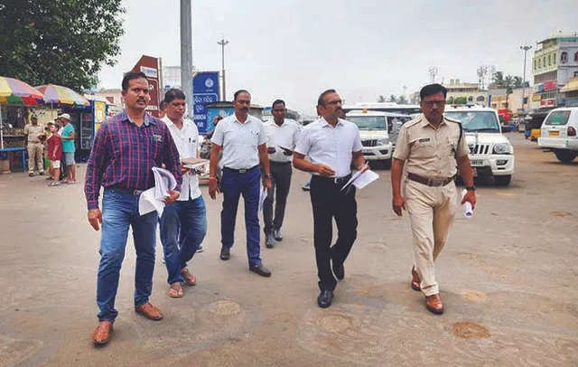 ଶ୍ରୀଗୁଣ୍ଡିଚା ମନ୍ଦିରରେ ଶ୍ରଦ୍ଧାଳୁଙ୍କ ଦର୍ଶନ ବ୍ୟବସ୍ଥା ସମୀକ୍ଷା କଲେ ଏସ୍‌ପି