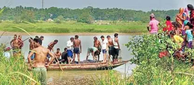 ବ୍ରାହ୍ମଣୀରେ ବୁଡ଼ିଲା ଡଙ୍ଗା, ଛାତ୍ର ମୃତ; ଦୁଇଜଣଙ୍କୁ ଉଦ୍ଧାର କରି ବୁଡ଼ିଗଲେ ନାଉରିଆ