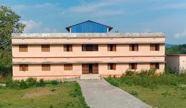 ବିଦ୍ୟାଳୟ ନିର୍ମାଣର ୧୦ବର୍ଷ ପରେ ମଧ୍ୟ ଶିକ୍ଷାଦାନ ଶୂନ୍‌, ଏଜୁକେସନ କମ୍ପ୍ଲେକ୍ସ ଏବେ ଭୂତକୋଠି