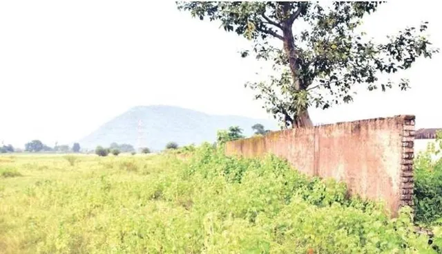 ବିସ୍ଥାପିତ ସମସ୍ୟାରୁ ଆଗେଇ ପାରୁନି ପ୍ରକଳ୍ପ