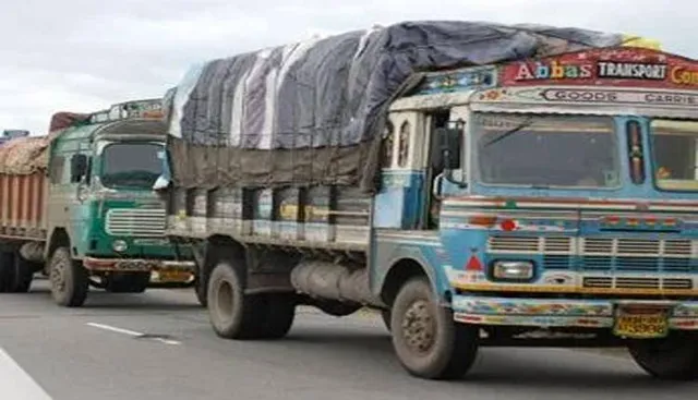 ପ୍ରତିଶ୍ରୁତି ପୂରଣ ହେଲାନି, ମେଳି ବାନ୍ଧିଲେଣି ଟ୍ରକ ମାଲିକ