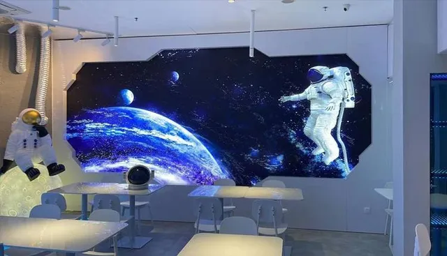 ମହାକାଶରେ ଭୋଜନାଳୟ