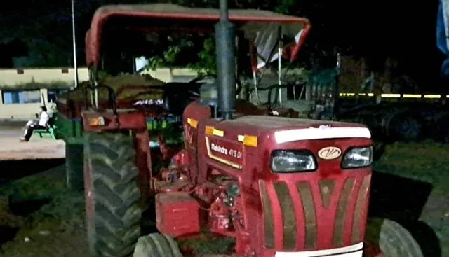 ମୋରମ ଚୋରାଚାଲାଣ, ଜେସିବି ଟ୍ରାକ୍ଟର ଜବତ