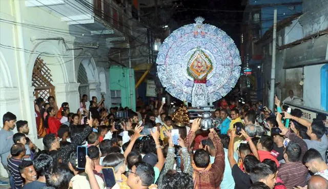 ବାବାଙ୍କ ବିବାହ ପାଇଁ ଦେବ ନିମନ୍ତ୍ରଣ