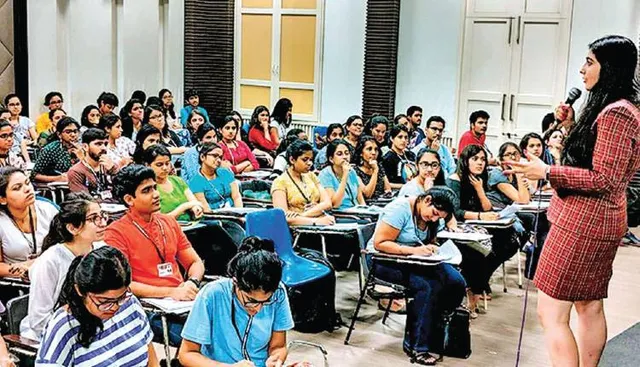 ଦଶମ ପରେ କ’ଣ ପଢ଼ିବେ? ପାଠ୍ୟକ୍ରମ ଅନେକ, ଦ୍ବନ୍ଦ୍ବରେ ପିଲା