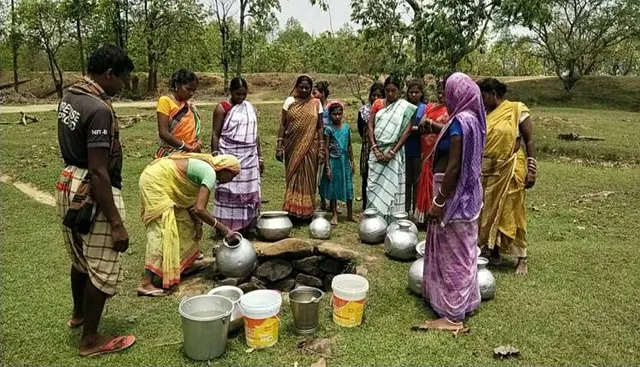 ପାଣି ପାଇଁ ଦହଗଞ୍ଜ, ଚୁଆ ଭରସା