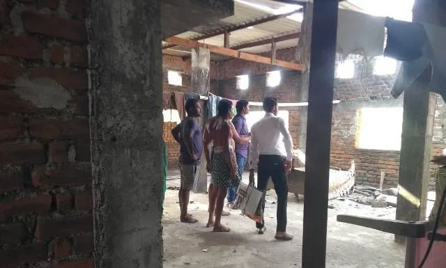 କାଳବୈଶାଖୀରେ ଘର ଭାଙ୍ଗିବା ଘଟଣା: ଖବର ପ୍ରକାଶ ପରେ ରିପୋର୍ଟ ପ୍ରସ୍ତୁତ କଲେ ରାଜସ୍ବ ନିରୀକ୍ଷକ