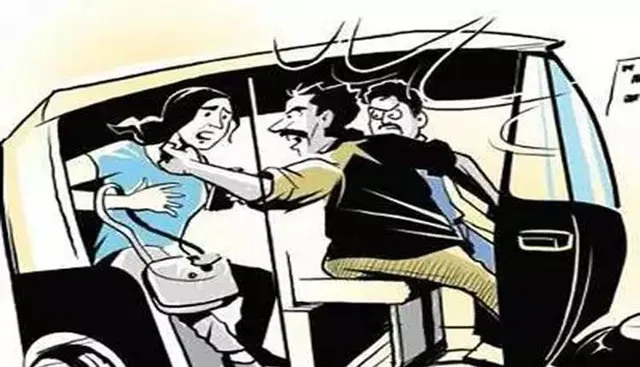 ପିକଅପ୍ ଭ୍ୟାନରେ ଅପହରଣ: ଯୁବତୀ ଉଦ୍ଧାର, ୩ ଅଟକ, ମୁଖ୍ୟ ଅଭିଯୁକ୍ତ ଫେରାର